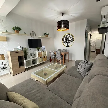 Apartamento Royal Ii A 10 De Sevilla, A 20 Del Aeropuerto De Sevilla Gines